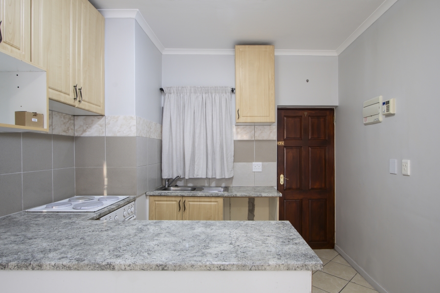 2 Bedroom Property for Sale in Gordons Bay Central Western Cape